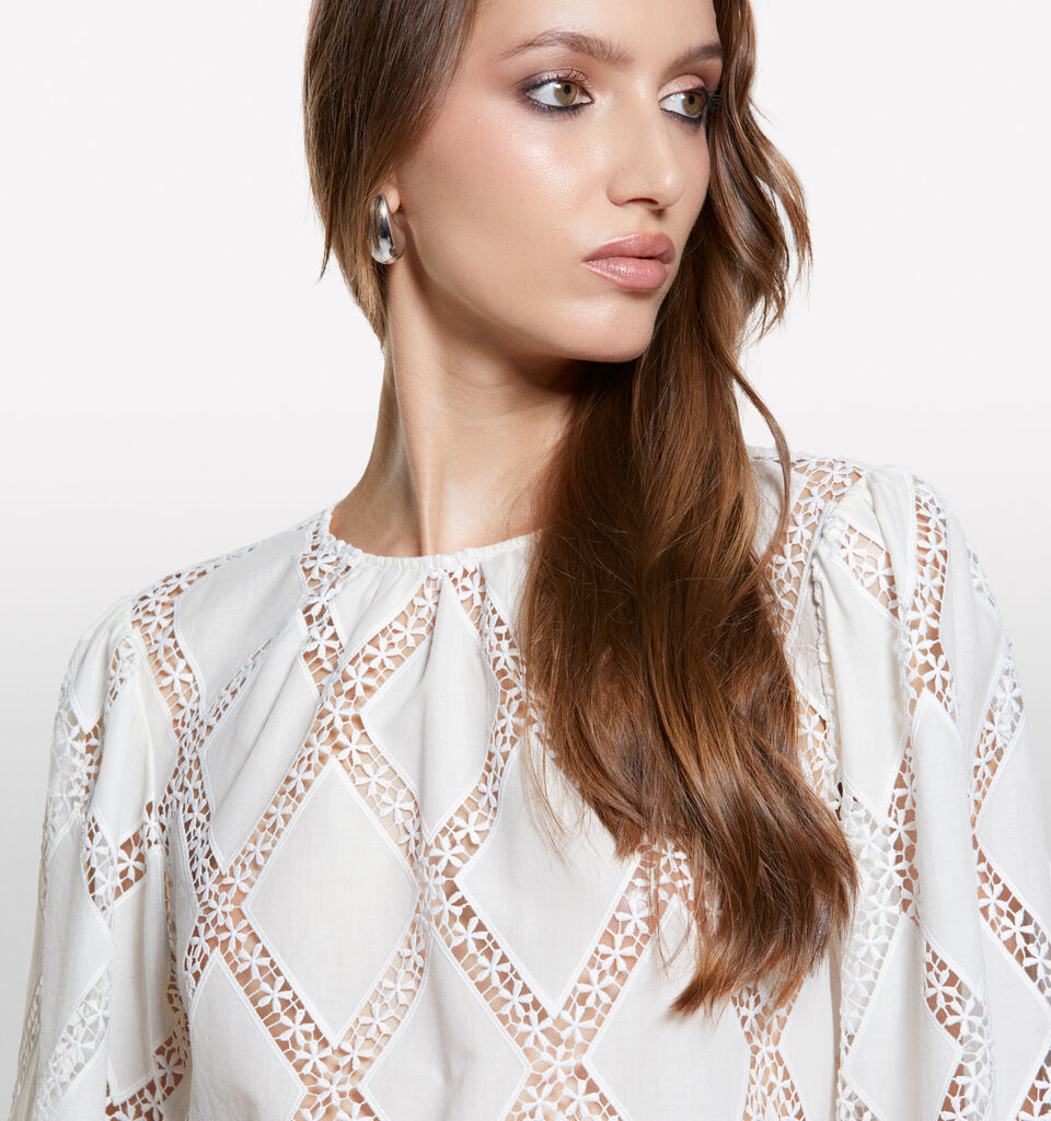 Cream white blouse with lace - women's blouses - Creamy White | Sisley image number 4